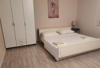 apartman Luka has Balcony rooms