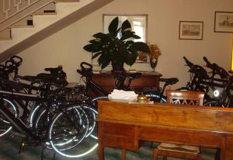 Albergo La Sfinge has Balcony rooms