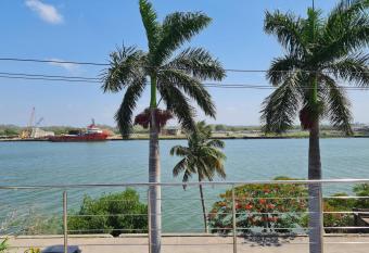 Departamento Encantador frente al r  o has Balcony rooms