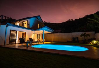 Hidden Villas by Matira Beach has Balcony rooms