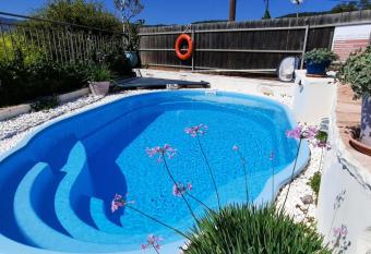 Lefkas Kavalos Villa kavalina allows 18 year olds to book a room