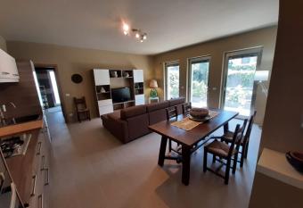 Anteo holiday house 2 has Balcony rooms