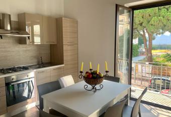 Alba Marina gioiosa has Balcony rooms