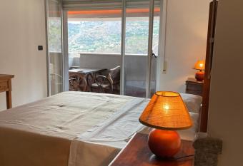 Camera Von Gloeden has Balcony rooms