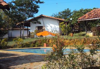 Colinas de Barichara allows 18 year olds to book a room