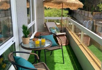 Samil primera l  nea de playa allows 18 year olds to book a room