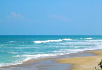 Sunny Delight I allows 18 year olds to book a room