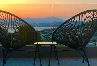 AELIA          1 allows 18 year olds to book a room