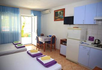 Sanja Apartmans has Balcony rooms