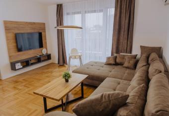 Sunshine apartments - Valjevo has Balcony rooms