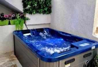 Vila Santa Maria Hvar with jacuzzi has Balcony rooms