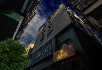 Hotel Royal Crowne has Balcony rooms