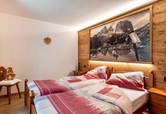 Betites Trilocale has Balcony rooms