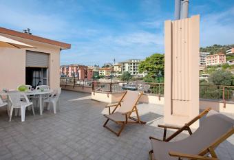 Attico di Silvy e Kikka has Balcony rooms