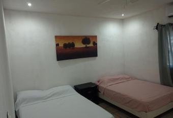 Apts. Lossantos has Balcony rooms