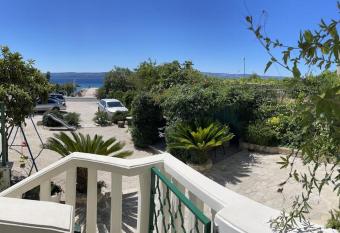 Donilena has Balcony rooms