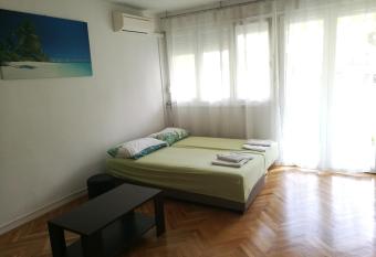 Pretty big double bed room with balcony has Balcony rooms