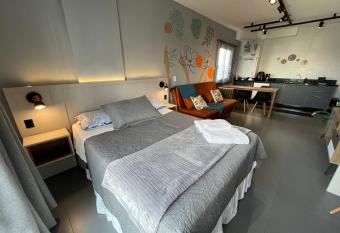 St  dio 11 11 Cristo Rei has Balcony rooms