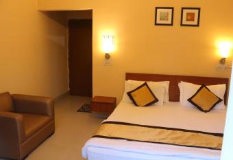 CrossRoads HA135 has Smoking/Balcony rooms