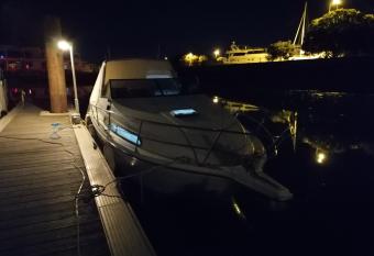 S  jour insolite sur un yacht. Bateau H  tel    quai. has Balcony rooms