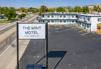The Mint Motel allows 18 year olds to book a room