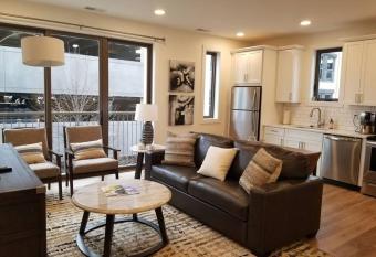 Location Location - Capri Condo 212 allows 18 year olds to book a room