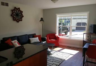 Modern and Pristine Condo -By the GT Commons allows 18 year olds to book a room