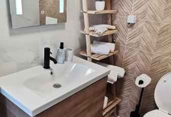 Apartmani Darko has Balcony rooms