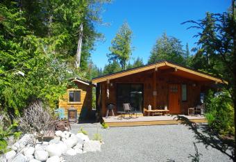 Wild Coast Chalets has Balcony rooms