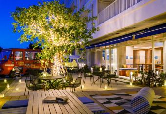 Hoshino Resorts BEB5 Okinawa Serakaki has Balcony rooms