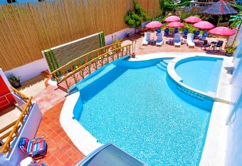 Red Coco Inn de Boracay has Balcony rooms