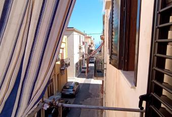 La Rosa Dei Venti has Balcony rooms