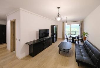 BCB Aparts Grand Park Silver allows 18 year olds to book a room