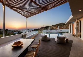 Sueno Villas has Balcony rooms