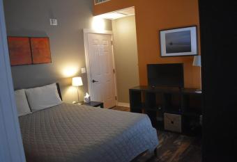 Northport Inn Boutique Hotel R201 allows 18 year olds to book a room