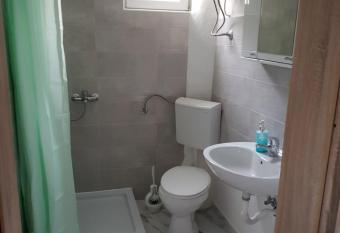 Ferienwohnung Sutomore J  cky allows 18 year olds to book a room