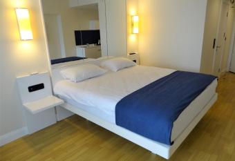 Apartament in Orbi City Hotel Batumi allows 18 year olds to book a room
