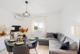 Apartman BILI has Balcony rooms