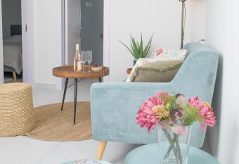 PRINCES of the Dead Sea by CROWN has Balcony rooms