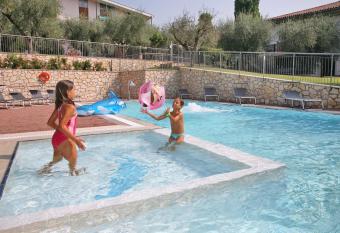 Residence Uliveto has Balcony rooms