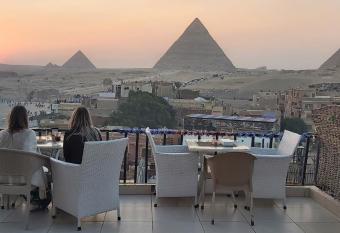 Golden Pyramids View Guest House allows 18 year olds to book a room