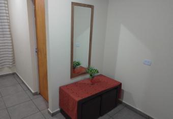 Hermoso Monoambiente -sin cocina- Serena Departamentos - Sin Aire Acondicionado Con Ventiladores has Balcony rooms