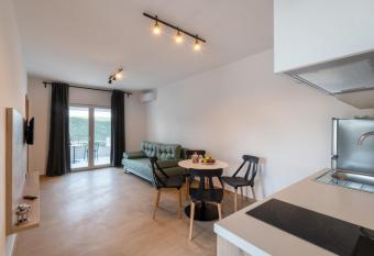 Apartmani Nocturno has Balcony rooms