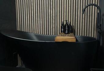 Luxurious 3 bedroom Fells Point Townhome has Balcony rooms