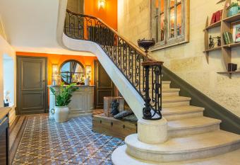 La Maison Mulat  , demeure priv  e d h  tes, piscine & spa Libourne, Saint-Emilion has Balcony rooms