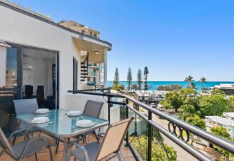 Caribbean 66 has Balcony rooms