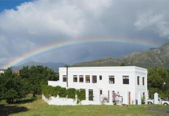 Boord Guest House has Balcony rooms