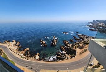 Departamento piso 15 con vista y sonido al mar has Balcony rooms