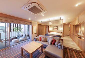 Y-HOTEL has Smoking/Balcony rooms