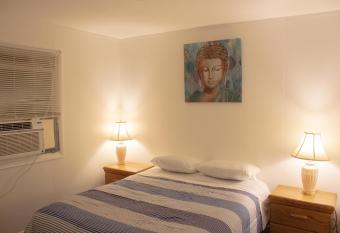 La Paz Apartments allows 18 year olds to book a room